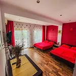 Orange 3*