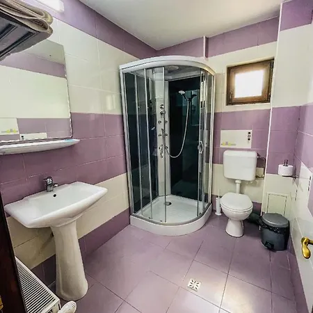 Orange Guest house Navodari