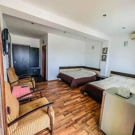 Orange Guest house *