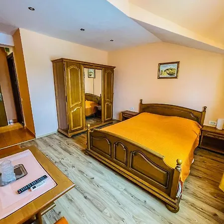 Orange Guest house Navodari