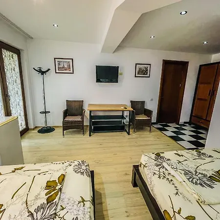 维拉奥兰格酒店 招待所 3*